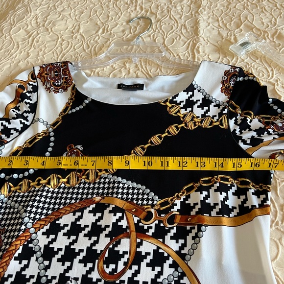 Eva Varro 3/4 sleeve top - Picture 5 of 7